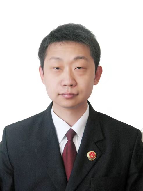 沈陽市沈河區(qū)人民檢察院第一檢察部副主任、二級檢察官 張泓祥 