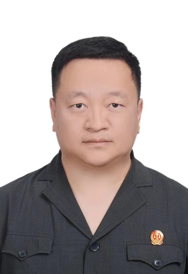 新民市人民法院大民屯人民法庭庭長 王旌棘