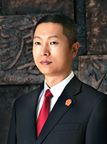 李強(qiáng)